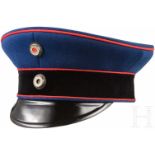 Schirmmütze für Offiziere der preußischen Fliegertruppe oder der ArtillerieHohe Form aus feinem,