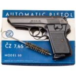 CZ Mod. 70, im KartonKal. 7,65 mm Brown., Nr. D84481, Nummerngleich. Blanker Lauf, Länge 96 cm.