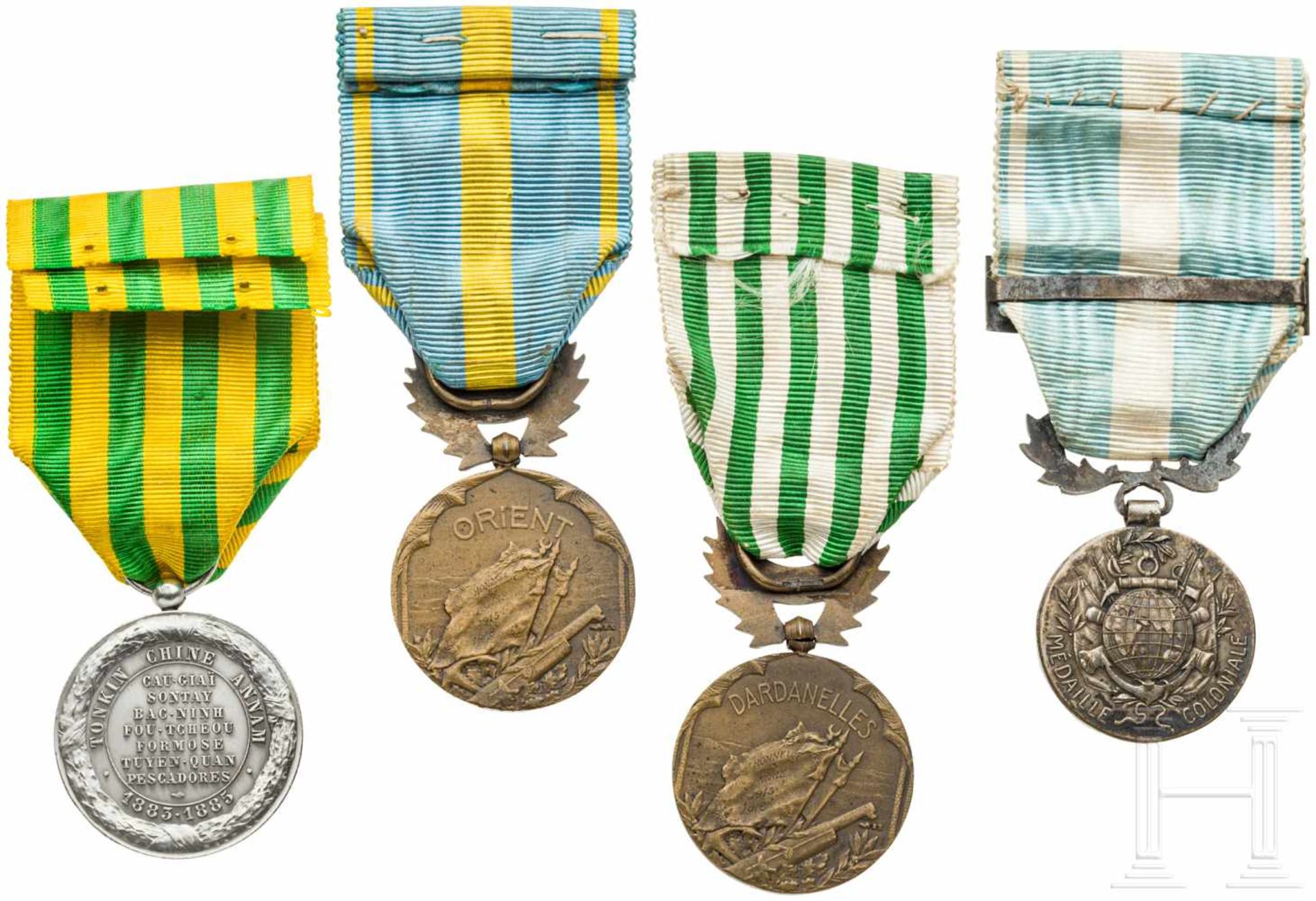 Four colonial medals, France, 19th / 20th centuryZwei Bronzemedaillen, rs. bezeichnet " - Bild 2 aus 2