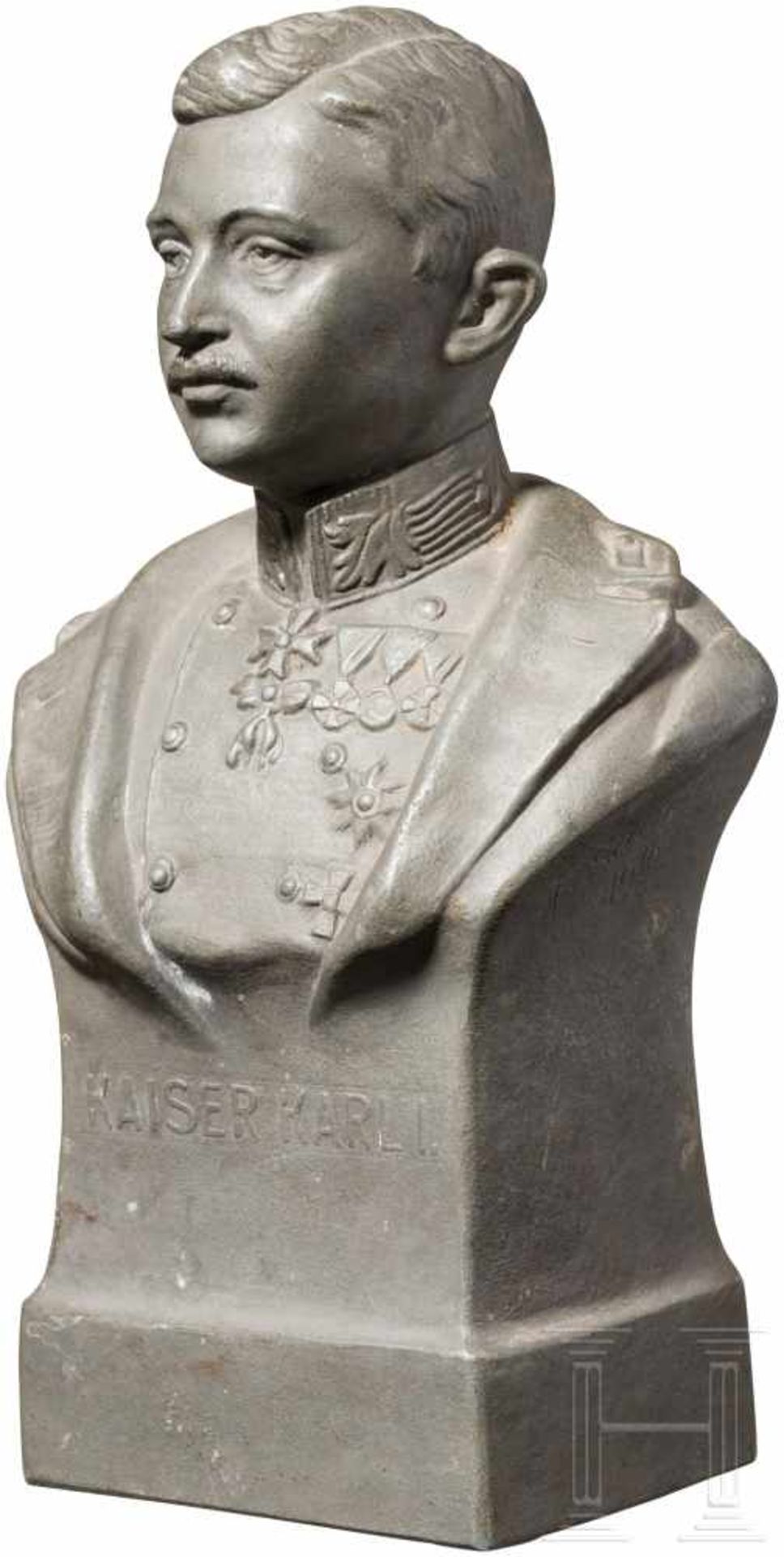 Emperor Karl I. - Zinc bust of the "Official War Welfare"Zink, patiniert. Der Kaiser in Uniform - Bild 2 aus 3