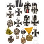 Nine Iron Crosses 1914Zwei 1. Klassen, jeweils in konvexer Ausführung mit geschwärztem Eisenkern