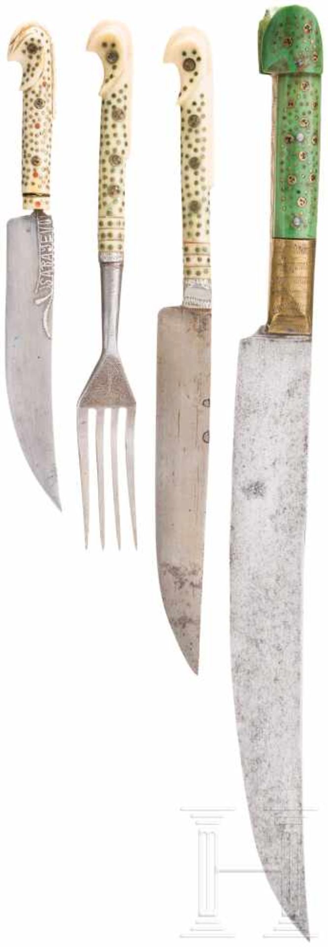 Besteck, Sarajevo, 19. Jhdt.Besteck bestehend aus drei Messern und einer Gabel, silbertauschierte