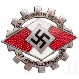 Abzeichen für den Reichssieger im Reichsberufswettkampf, 1937Buntmetall versilbert mit farbig