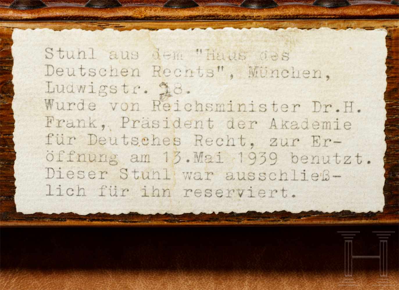 Hans Frank - Stuhl aus dem "Haus des Deutschen Rechts" in MünchenEiche und vernietetes, - Image 3 of 3