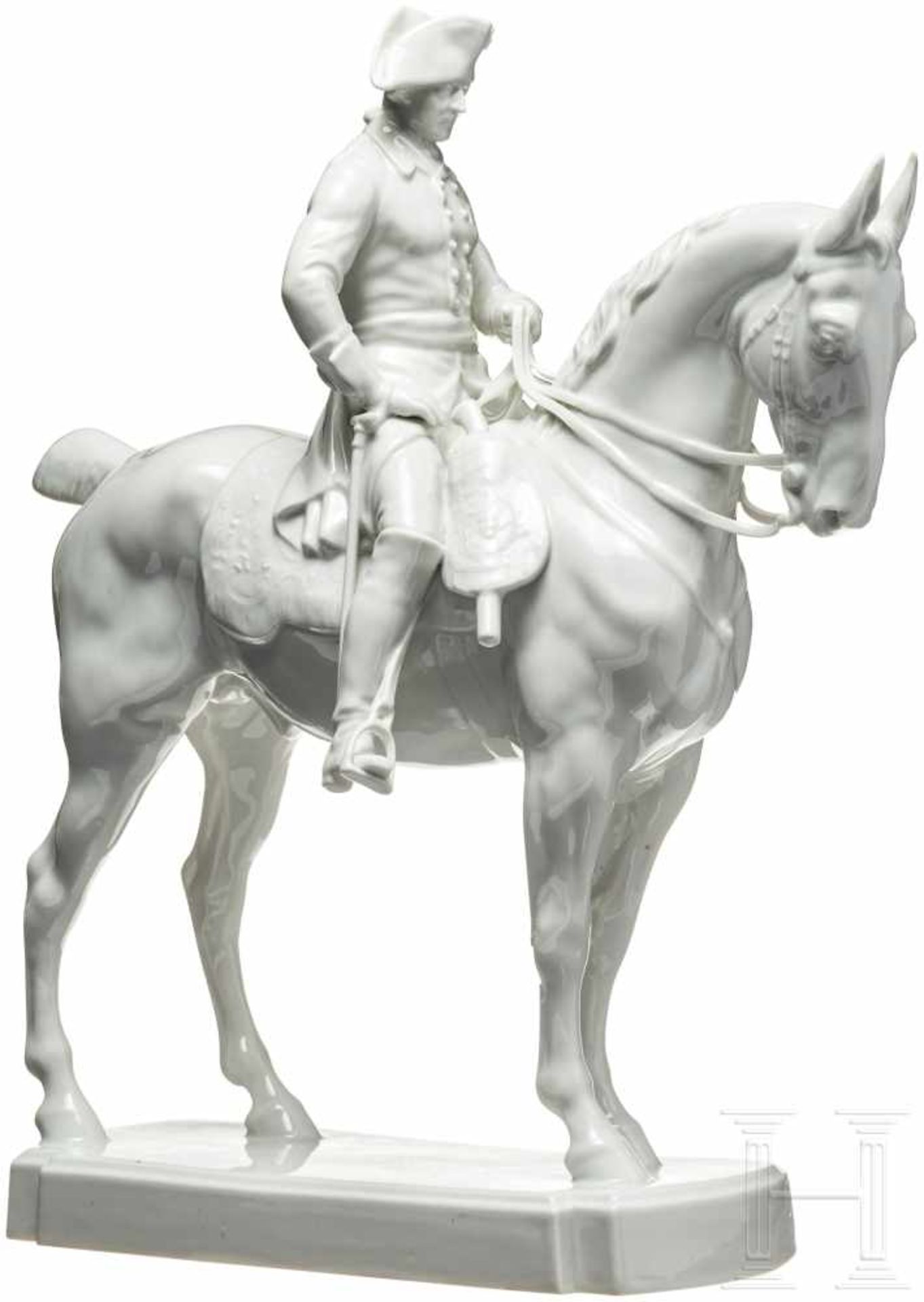 Friedrich der Große zu Pferd, Manufaktur Rosenthal, um 1935Weißes, glasiertes Porzellan. Die Plinthe