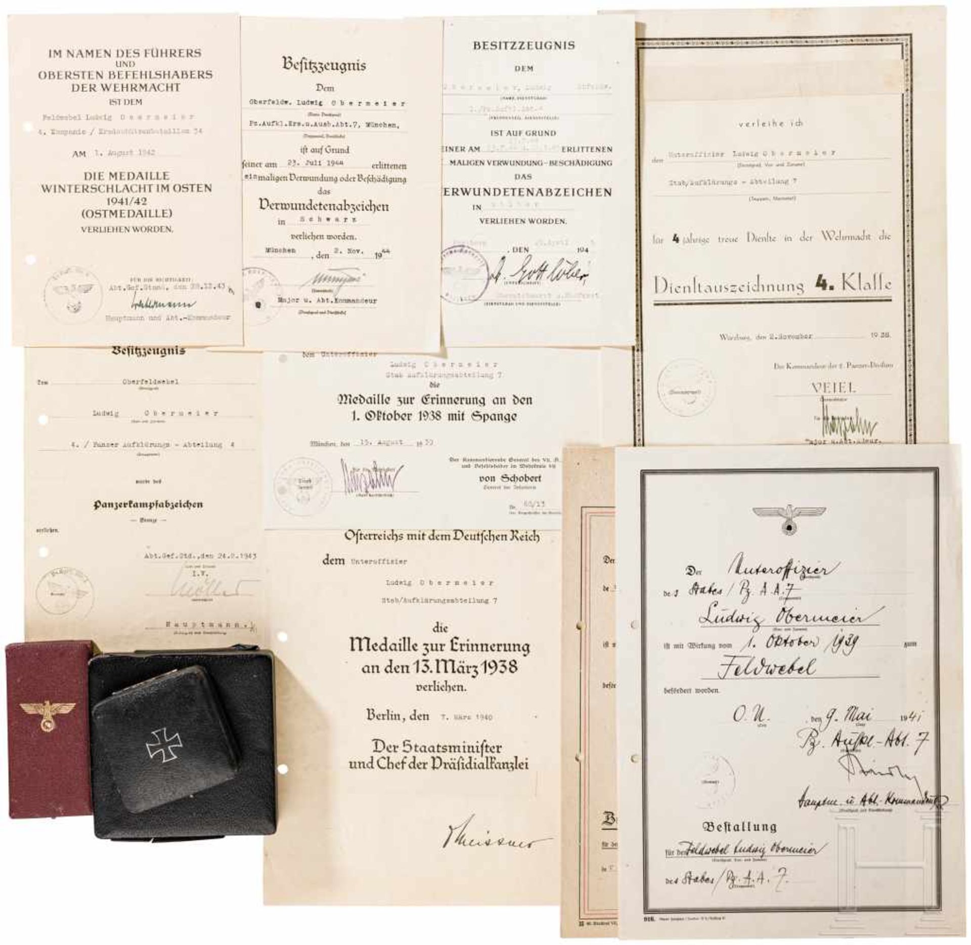 Auszeichnungen und Urkunden eines Oberfeldwebels in der Panzeraufklärungsabteilung 4Deutsches - Bild 2 aus 5