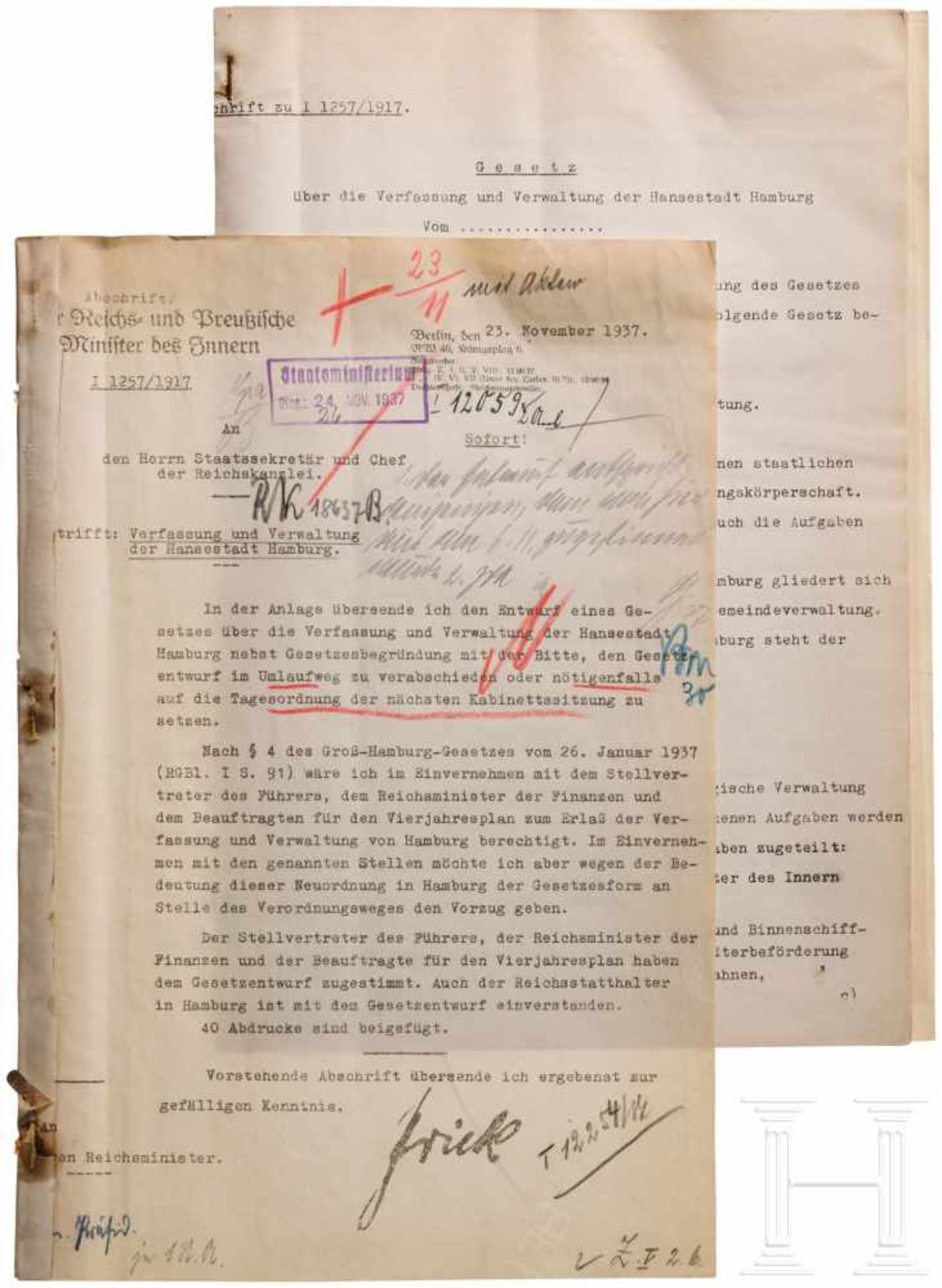 Adolf Hitler, Hermann Göring, Rudolf Hess - eingenhändige Unterschriften auf dem Groß-Hamburg-Gesetz - Bild 2 aus 3