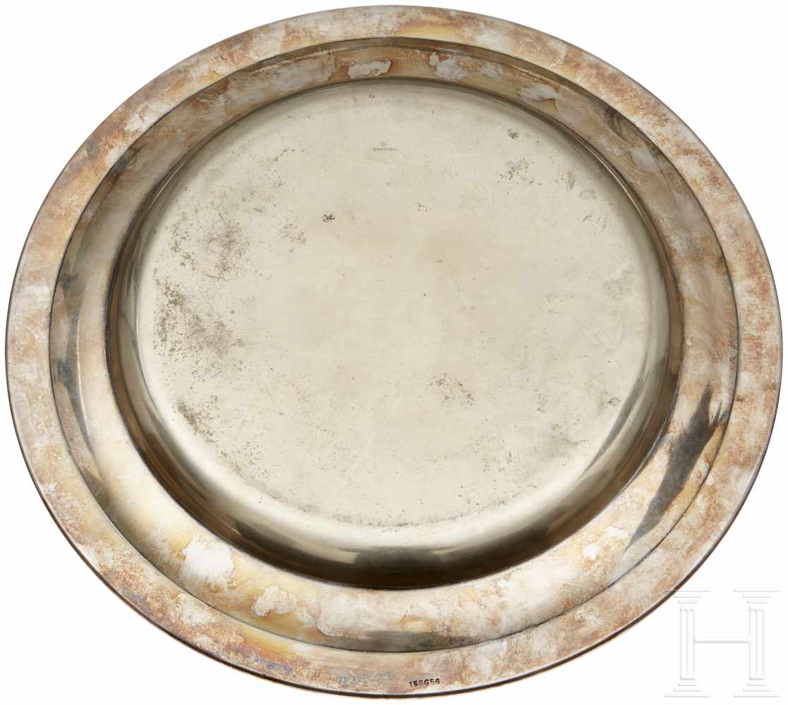 Adolf Hitler - a small round Serving Platter from the Neue Reichskanzlei, Berlin Silver - Image 3 of 5