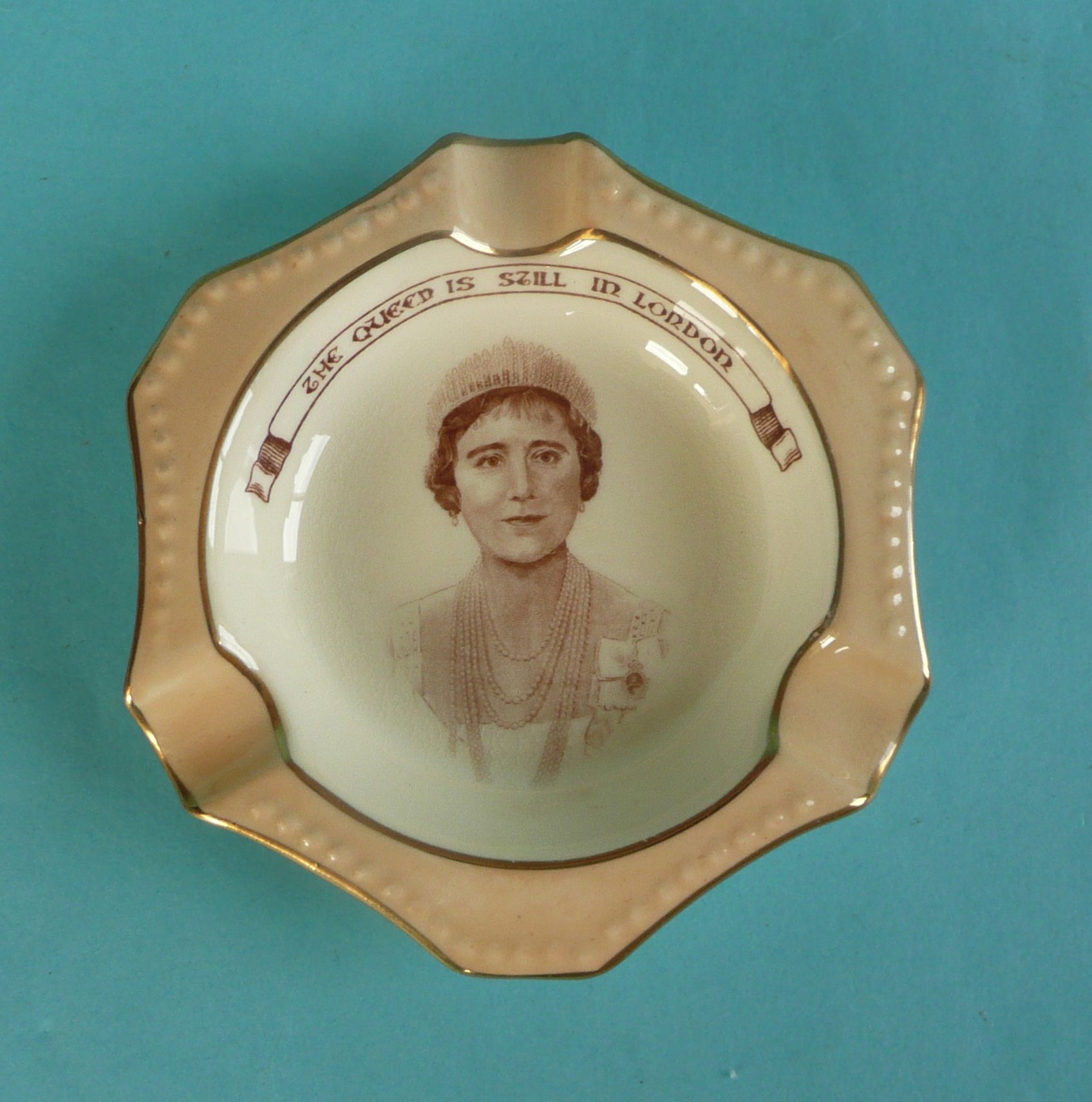 World War II: a Paragon Patriotic Series ashtray depicting Queen Elizabeth and inscribed ‘The