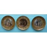 A set of three oakleaf and acorn plates with profuse gilt scroll decoration (3) (pot lid, potlid,