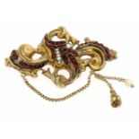 Granat-Flussperlen-Brosche Schaumgold mit Goldrückseite, um 1850 mit fac. Granaten, 3 - 1mm (ein