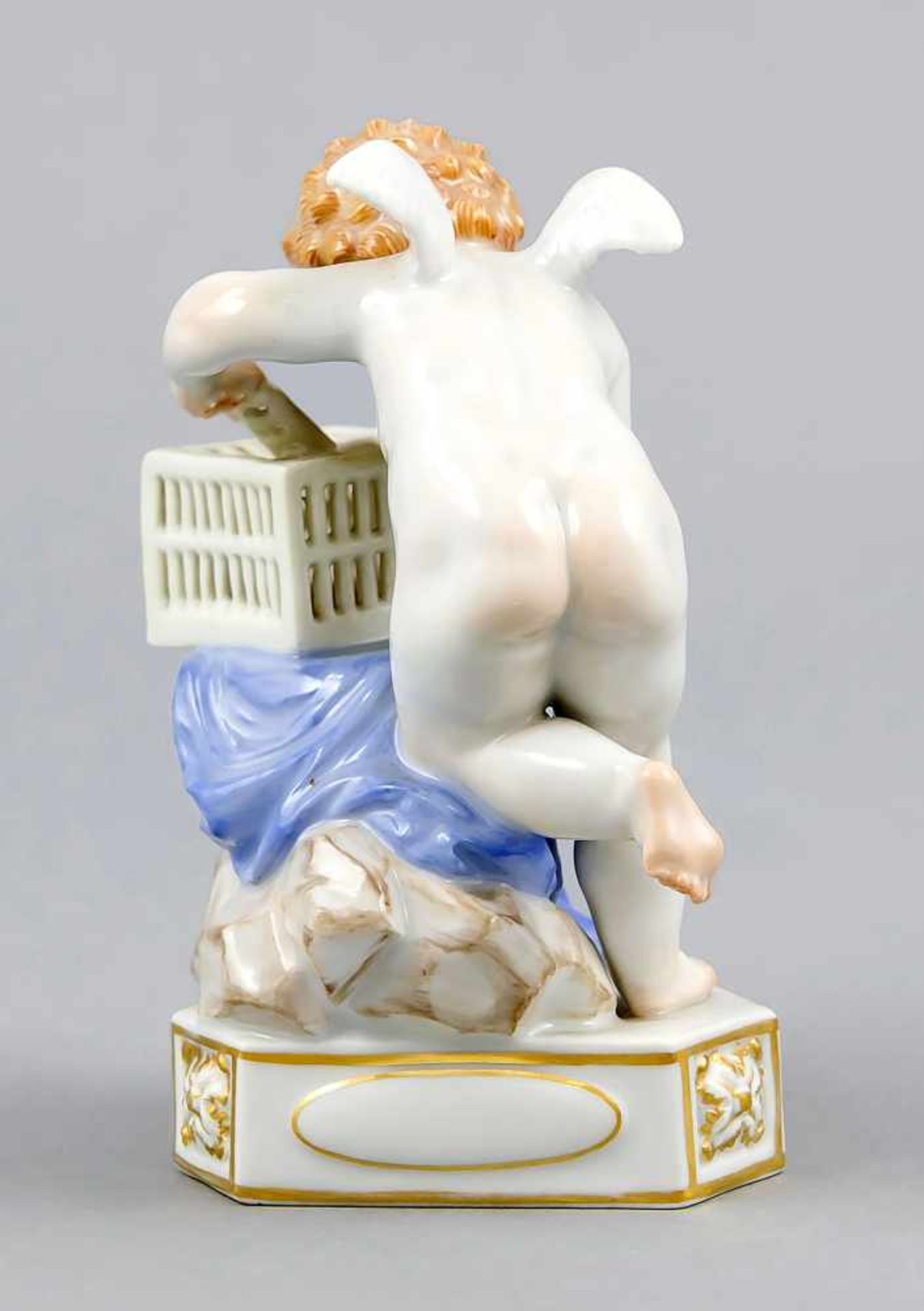 Amorette, Meissen, Marke nach 1934, 1. W., Entwurf Michel Victor Acier im Jahr 1777,Modellnr. F 15 - Bild 3 aus 3