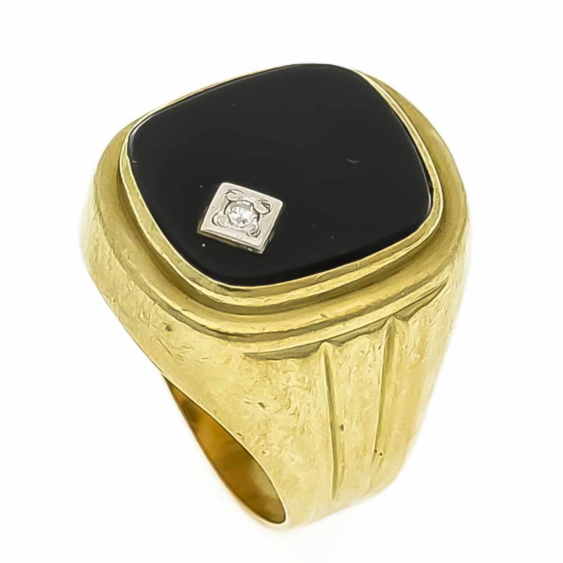 Herren-Onyx-Diamant-Ring GG 585/000 mit einer rechteckigen Onyxplatte 17 x 13 mm undDiamant, RG