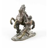 Guillaume Coustou (1677-1746), nach, Pferdebändiger (Cheval de Marly), Bronze, braunpatiniert,