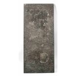 Tischplatte mit Ammonit, Posidonienschiefer, Fundort: Holzmaden und Umgebung, Jura LiasEpsilon ca
