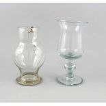 Zwei Teile Glas, Anf. 20. Jh., jeweils klares Glas, Krug, runder Stand, bauchiger Korpus,gerader