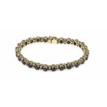 Saphir-Diamant-Armband GG 750/000 mit 25 oval fac. Saphiren 5 x 4 mm in guter Farbe und 50Diamanten,