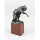 Wera von Bartels (1886-1922), sitzender Panther, patinierte Bronze, seitlich sign.,rückseitig