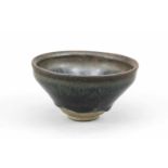 Steinzeug-Teeschale mit eisenhaltiger Glasur (Jian-Ware/Tenmoku), China, wohlSong-Dynastie (1127-