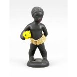 Afrikanischer Junge, Gmunder Keramik, 1950-60er Jahre, tws. farbig staffiert, H. 19 cm,African