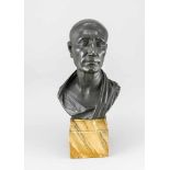 Büste des Gaius Julius Caesar, patinierter Bronzeguss des frühen 20. Jh. nach dem Originalaus dem 1.