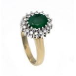Smaragd-Brillant-Ring GG/WG 585/000 mit einem oval fac. Smaragd 9,2 x 7 mm in guter Farbeund 16