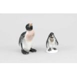 Zwei Pinguine, Rosenthal, Selb, Marken nach 1957, stehender Pinguin, Entwurf KarlHimmelstoss, u.