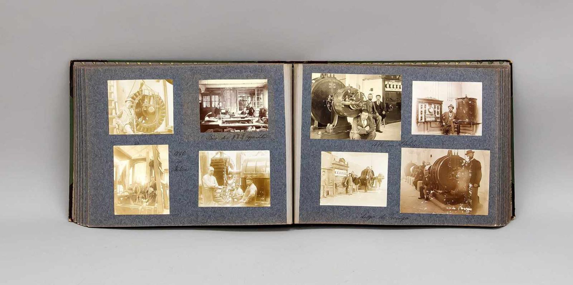 Fotoalbum zum Gedenken an Herrn Wilhelm Fellenberg, 1926, mit ca. 200 Photographien des19. und - Image 2 of 3