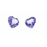 2 Tansanit-Herzen, zus. 0,80 ct, blaustichiges Violett, sehr sehr wenig innere Merkmale,Maße 5 x 4,5