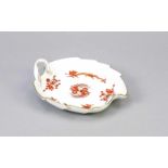 Blattschale, Meissen, Marke nach 1934, 1. W., roter Hofdrache, Gold geschuppt, L. 19 cmLeaf bowl,