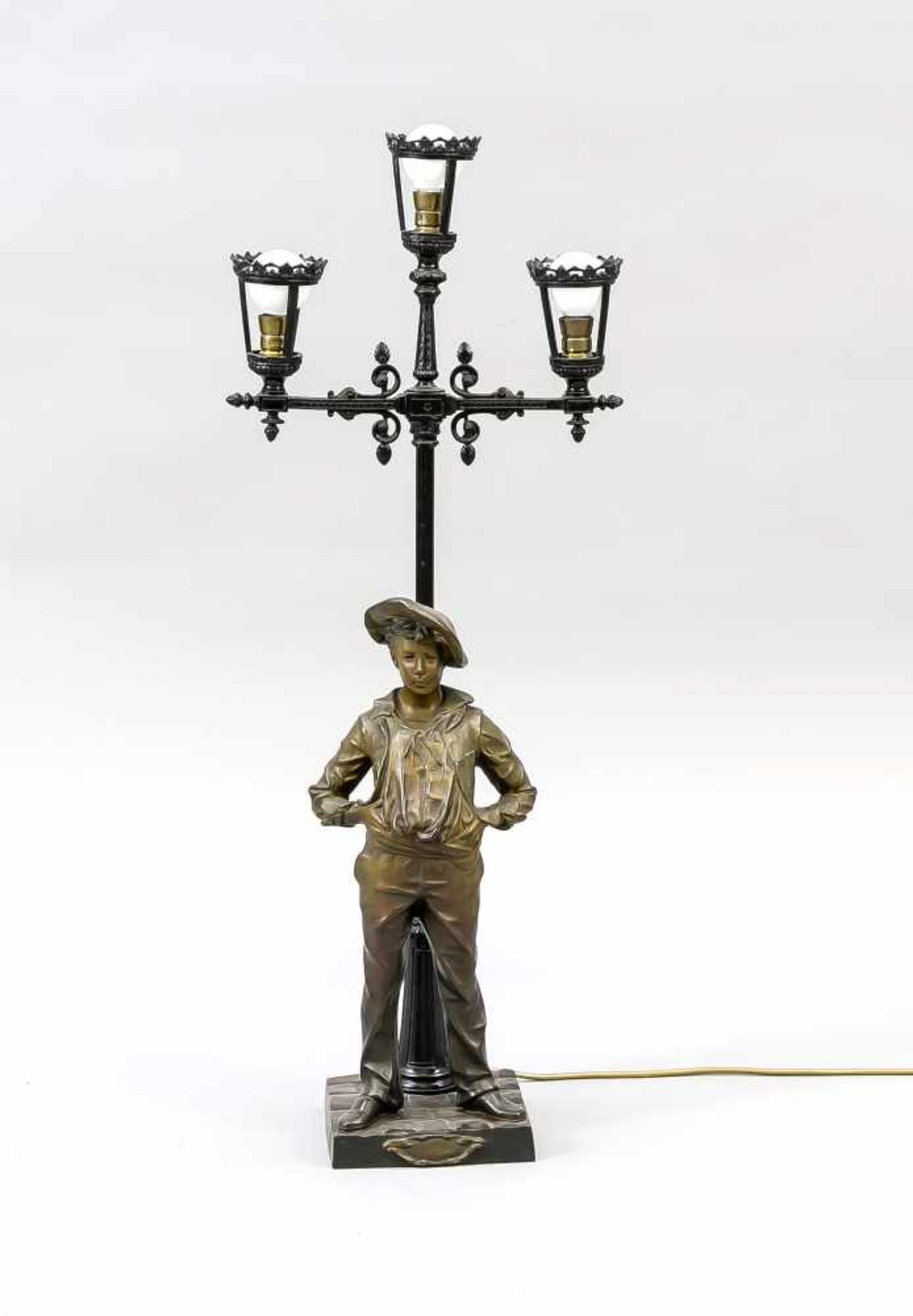 Figürliche Lampe um 1900, nachträgl. elektr., 3-flg., "Sifleur" von Émile Maillard(1846-1926),
