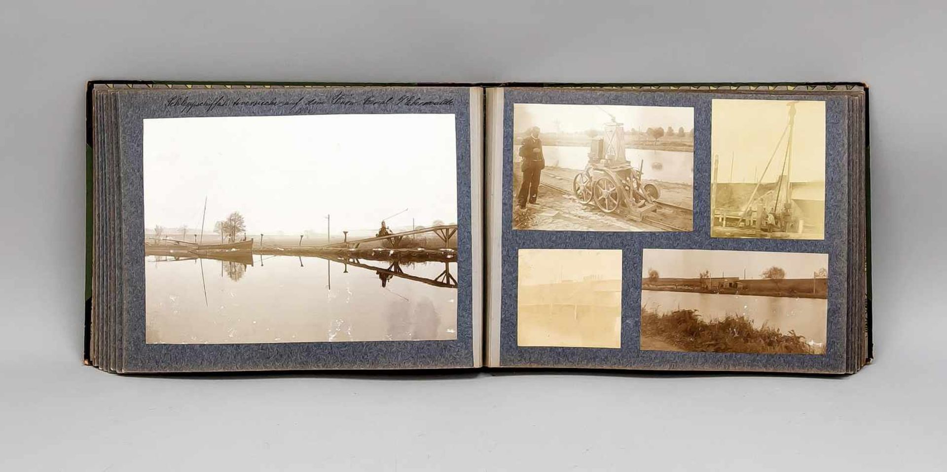 Fotoalbum zum Gedenken an Herrn Wilhelm Fellenberg, 1926, mit ca. 200 Photographien des19. und - Image 3 of 3