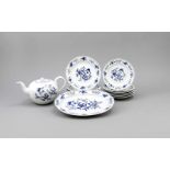 Konvolut, Meissen, 14-tlg., Marken nach 1934, 2. W., Dekor alte Orchidee inUnterglasurblau, Form