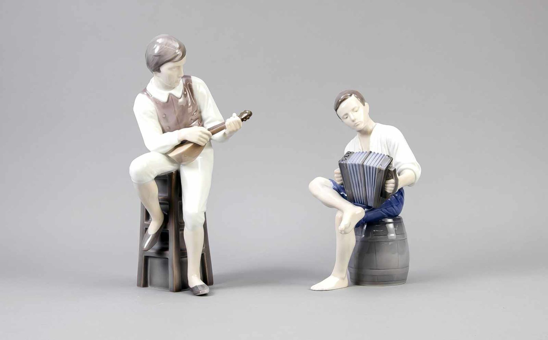 Zwei Figuren, Mandolinenspieler, Bing & Gröndahl, Marke 1970er Jahre, 2. W., EntwurfIngeborg