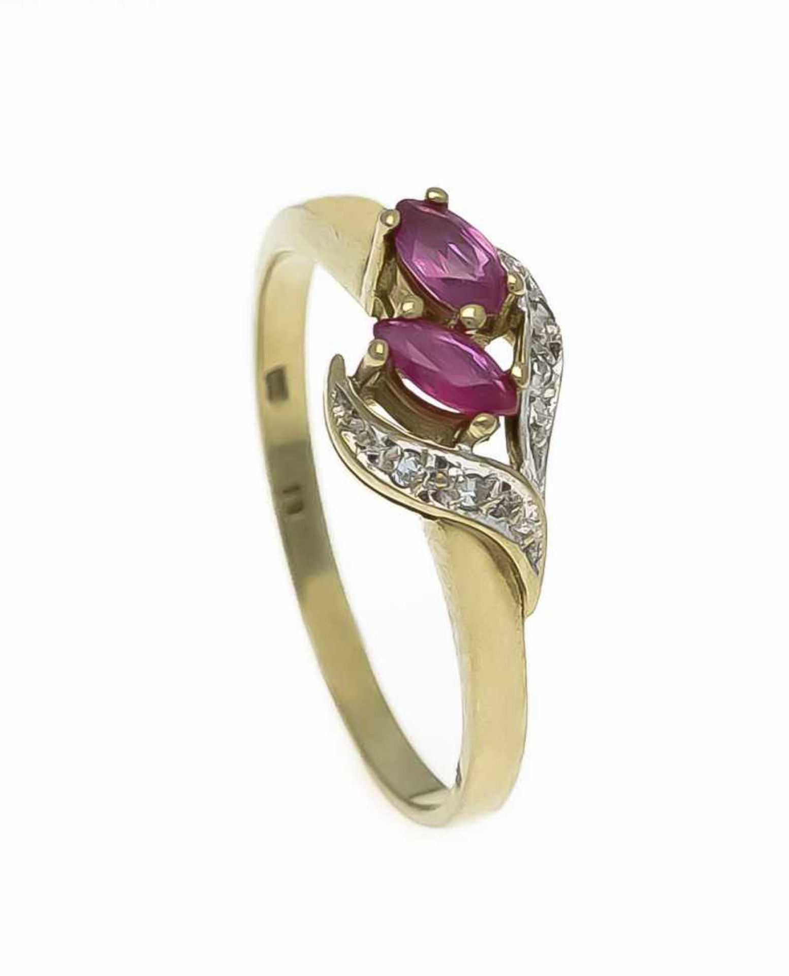 Rubin-Diamant-Ring GG/WG 333/000 mit 2 oval fac. Rubinen 5 x 3 mm und 4 Diamanten, zus.0,02 ct l.