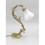 Jugendstil Tischlampe, 1. H. 20. Jh., Messing und Glas, elektr., 1-flg., bewegter,naturalistischer