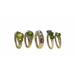 Konvolut 5 Ringe GG 333/000 mit fac. Chromdiopsiden, Peridot, Blautopas, Citrin undAmethyst, RG 1