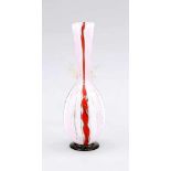 Vase, Italien, 20. Jh., Murano, runder Stand, ovoider Korpus, schlanker konischer Hals,mit 2