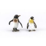 Zwei stehende Pinguine, Rosenthal, Marken nach 1957, naturalistische Tierdarstellungen,staffiert