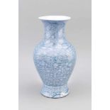 Balusterförmige Vase mit perlmuttartiger Glasur in Marmorier-Optik, China, Mitte 20. Jh.,gestempelte