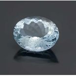 Aquamarin 2,39 ct, oval fac., leichtes Himmelblau, sehr sehr wenig innere Merkmale, Maße10,01 x 8,08