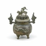 Kleines Räuchergefäß im Ming-Stil, Qing Dyn. (1644-1912), Bronze, dunkelbraun patiniert,