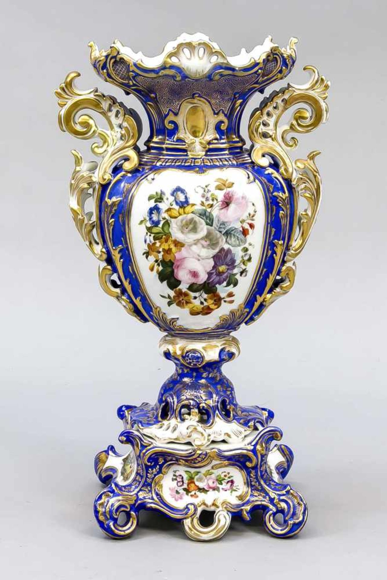 Historismus-Vase, Frankreich, in der Art von Jacob Petit, 19. Jh., üppige Form, polychromeMalerei, - Bild 2 aus 4