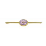 Amethyst-Nadel GG 585/000 mit einem oval fac. Amethyst 11 x 8,5 mm, L. 55 mm, 3,4 gAmethyst Needle