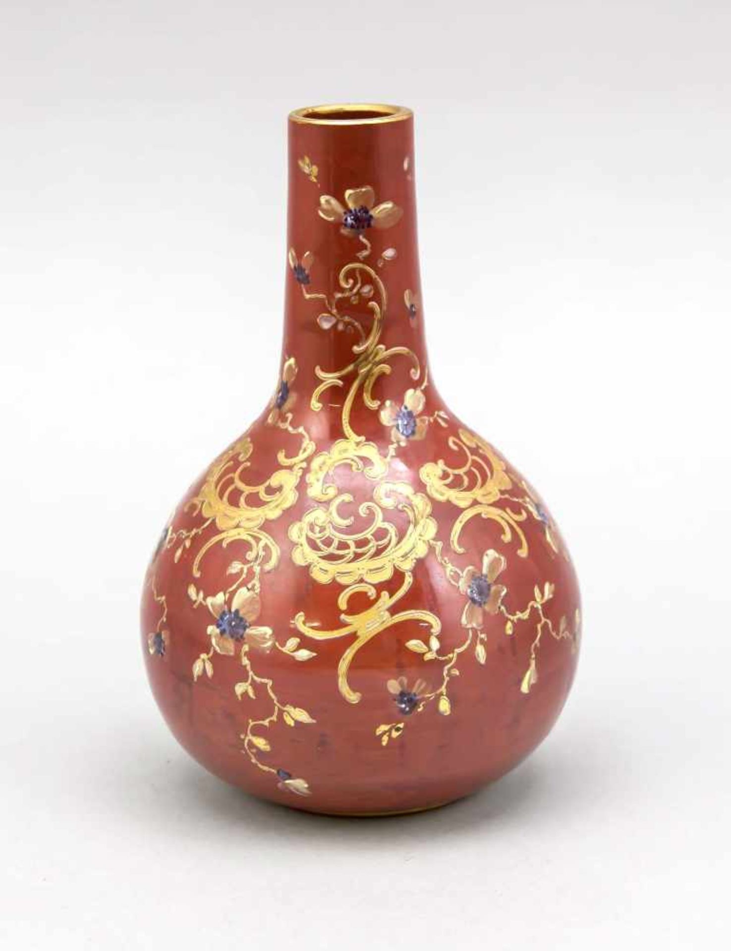 Vase, 20. Jh., runder Stand, Kugelkorpus mit schlankem Hals, rotes Lithyalinglas, mitGoldstaffage (