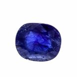 Saphir 9,78 ct, oval fac., 13,3 x 11,4 x 6,8 mmSapphire 9.78 ct, oval fac., 13.3 x 11.4 x 6.8