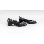 Salvatore Ferragamo Loafers/Slippers, Italien (Florenz), Größe 10,5/41,5. Beiges Leder,Edelstahl-