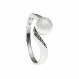 Akoya-Brillant-Ring WG 585/000 mit einer weißen Akoyaperle 7 mm und 6 Brillanten, zus.0,04 ct W/