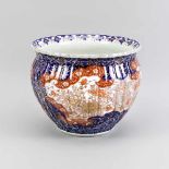 Imari Übertopf, Japan, 19. Jh. Bauchige Form mit gerippter Wandung und ausgestelltemLippenrand.