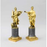 Spanischer Bildhauer um 1700, zwei weibliche allegorische Figuren, feuervergoldete Bronzeüber grauem